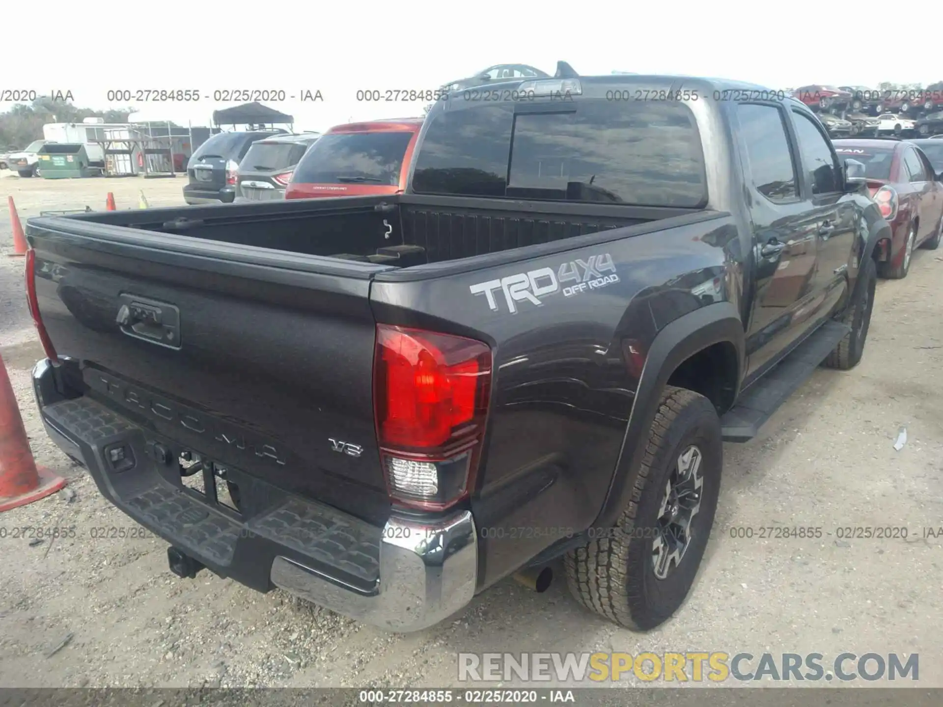 4 Photograph of a damaged car 3TMCZ5AN1KM220502 TOYOTA TACOMA 2019