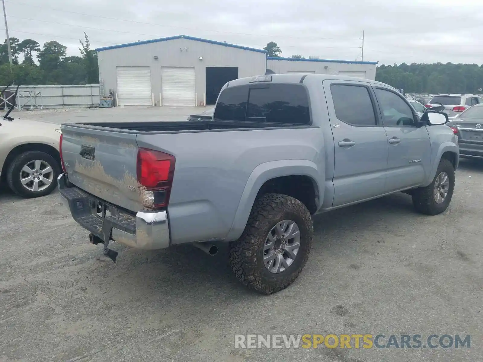 4 Photograph of a damaged car 3TMCZ5AN1KM223626 TOYOTA TACOMA 2019