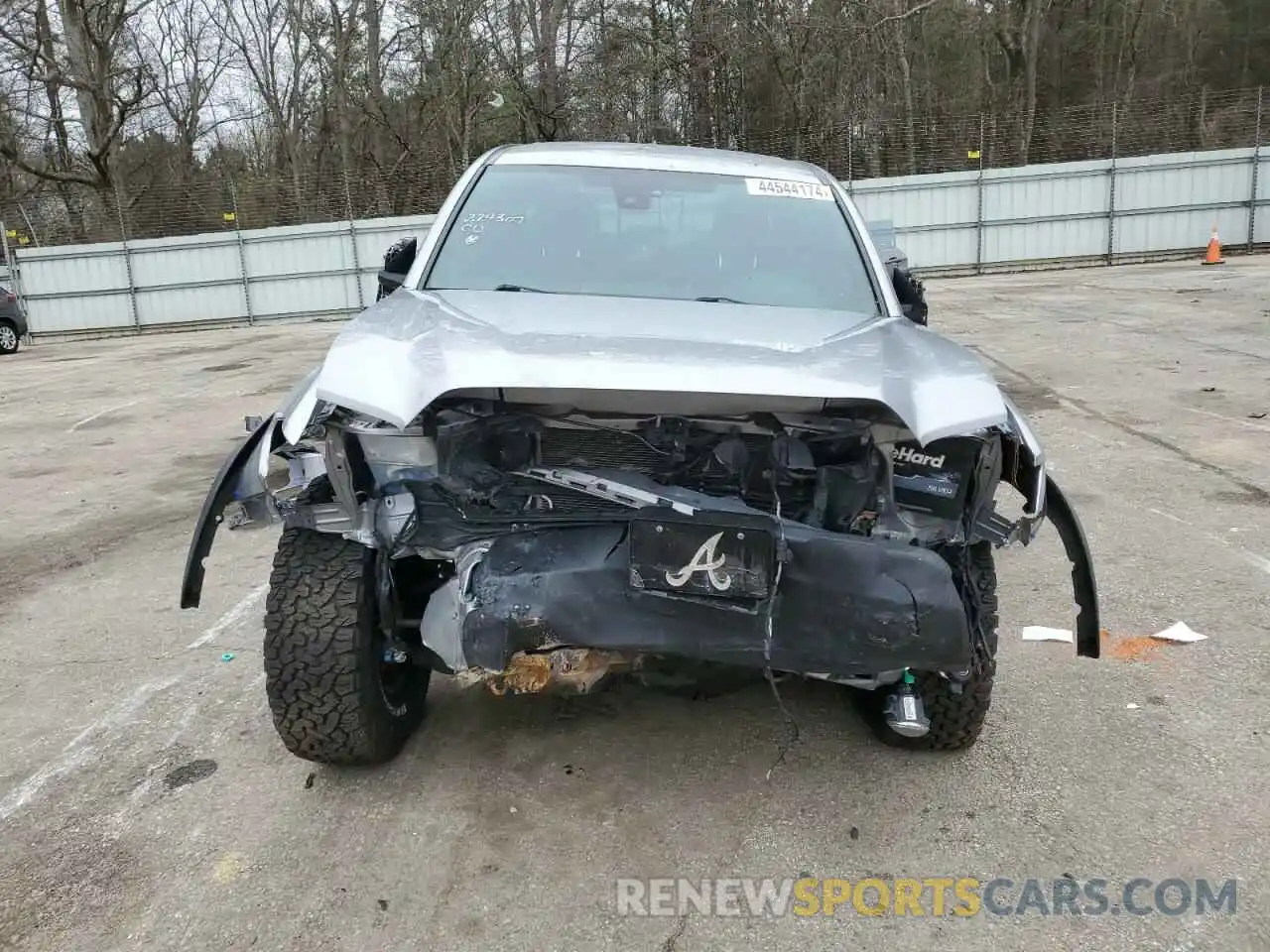 5 Photograph of a damaged car 3TMCZ5AN1KM224307 TOYOTA TACOMA 2019