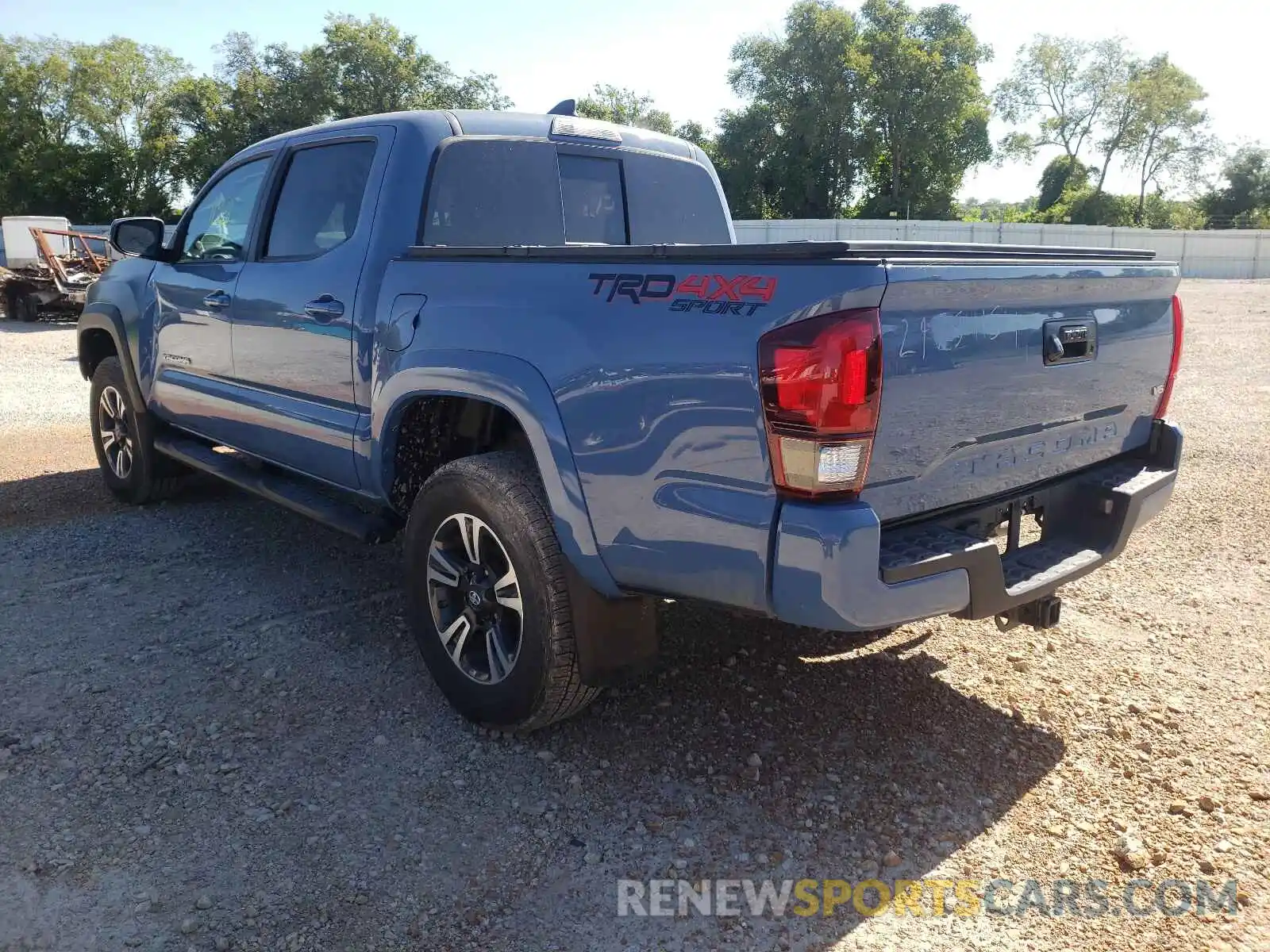 3 Photograph of a damaged car 3TMCZ5AN1KM224680 TOYOTA TACOMA 2019