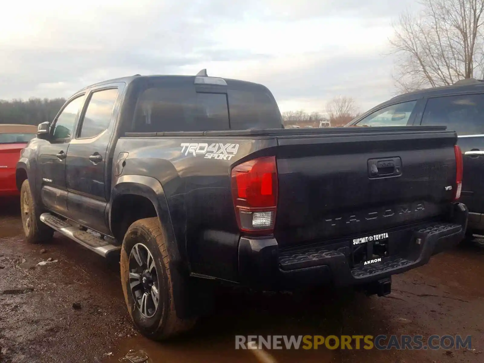 3 Photograph of a damaged car 3TMCZ5AN1KM226543 TOYOTA TACOMA 2019