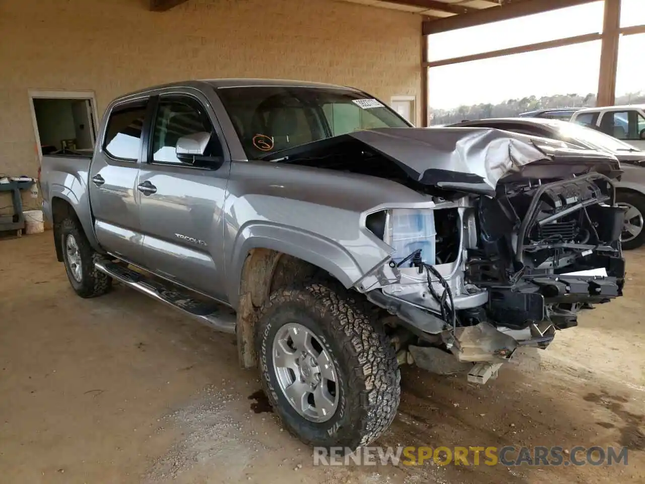 1 Photograph of a damaged car 3TMCZ5AN1KM226865 TOYOTA TACOMA 2019