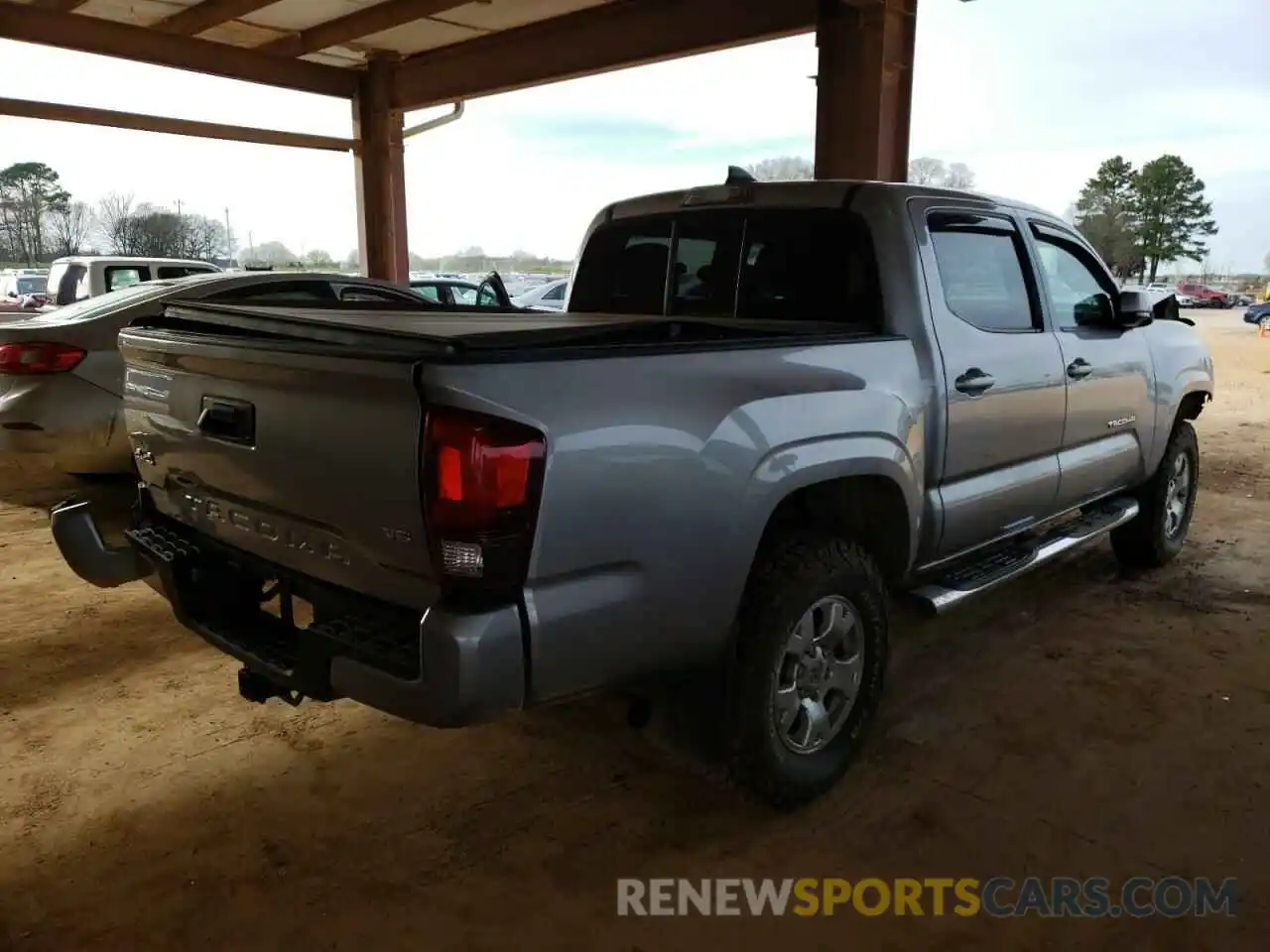 4 Photograph of a damaged car 3TMCZ5AN1KM226865 TOYOTA TACOMA 2019