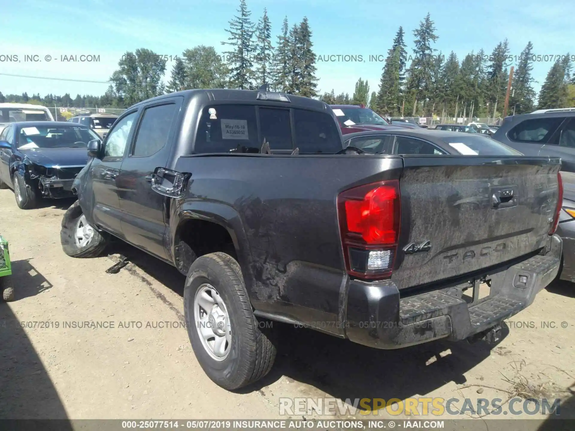 3 Фотография поврежденного автомобиля 3TMCZ5AN1KM237364 TOYOTA TACOMA 2019