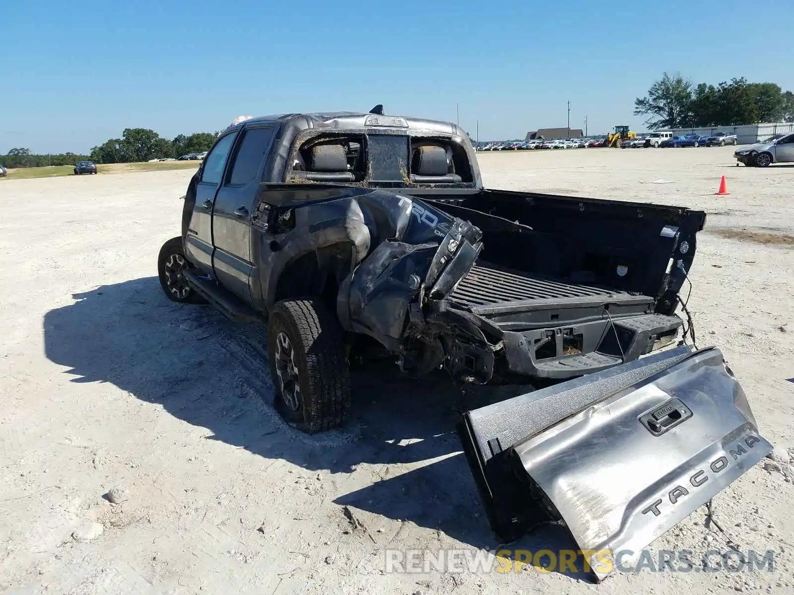 3 Photograph of a damaged car 3TMCZ5AN1KM237865 TOYOTA TACOMA 2019