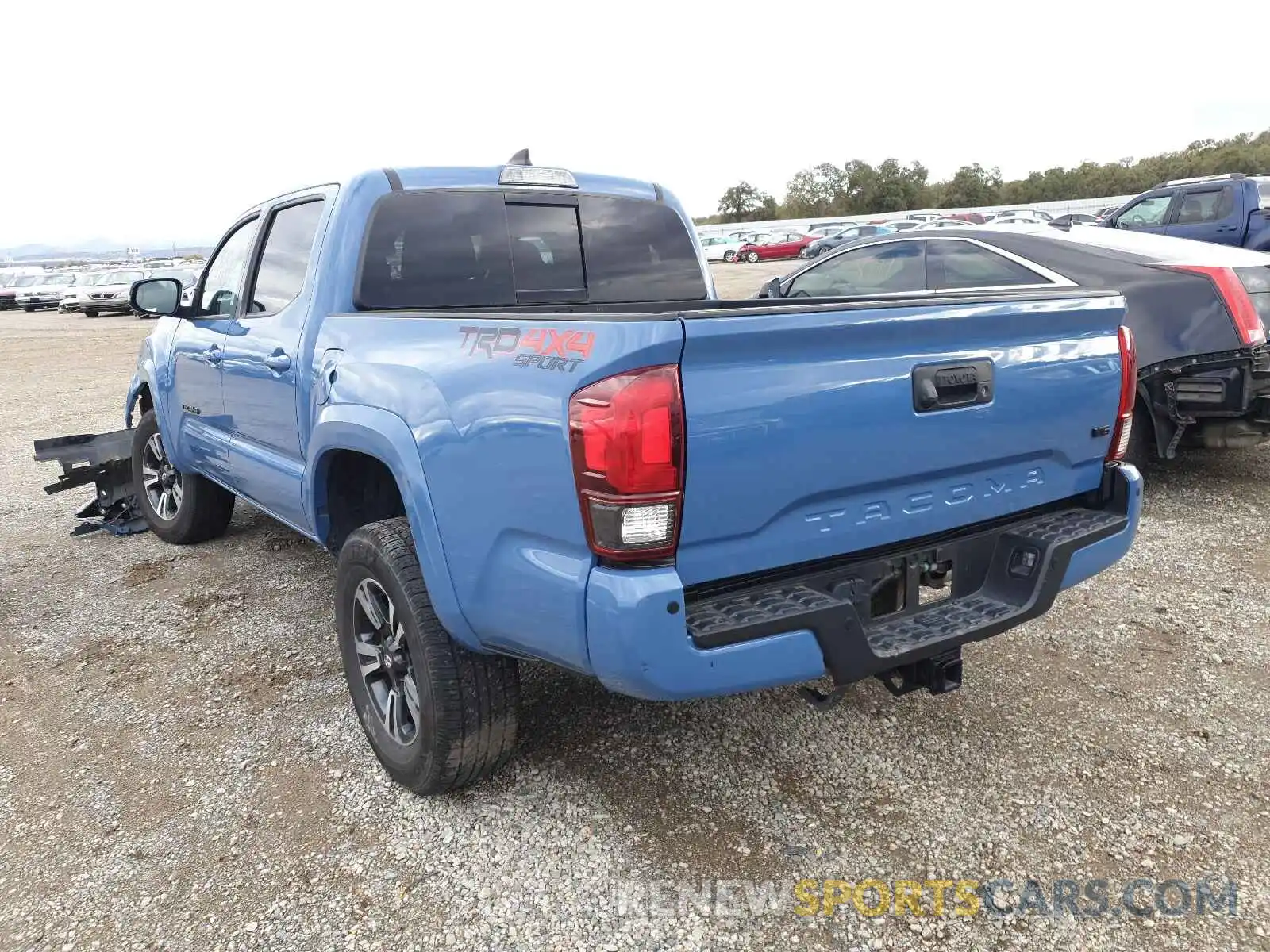 3 Photograph of a damaged car 3TMCZ5AN1KM240877 TOYOTA TACOMA 2019