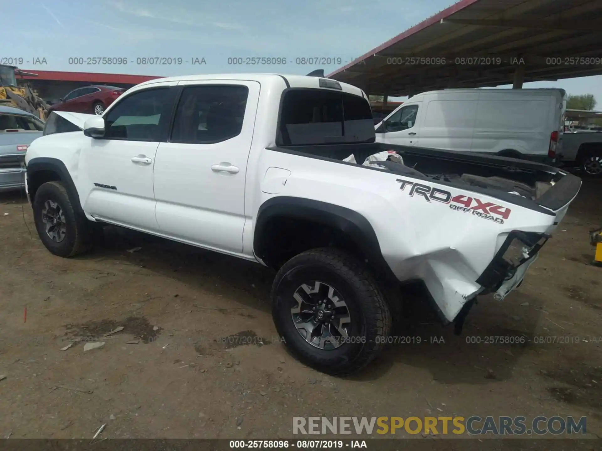 3 Photograph of a damaged car 3TMCZ5AN1KM243763 TOYOTA TACOMA 2019