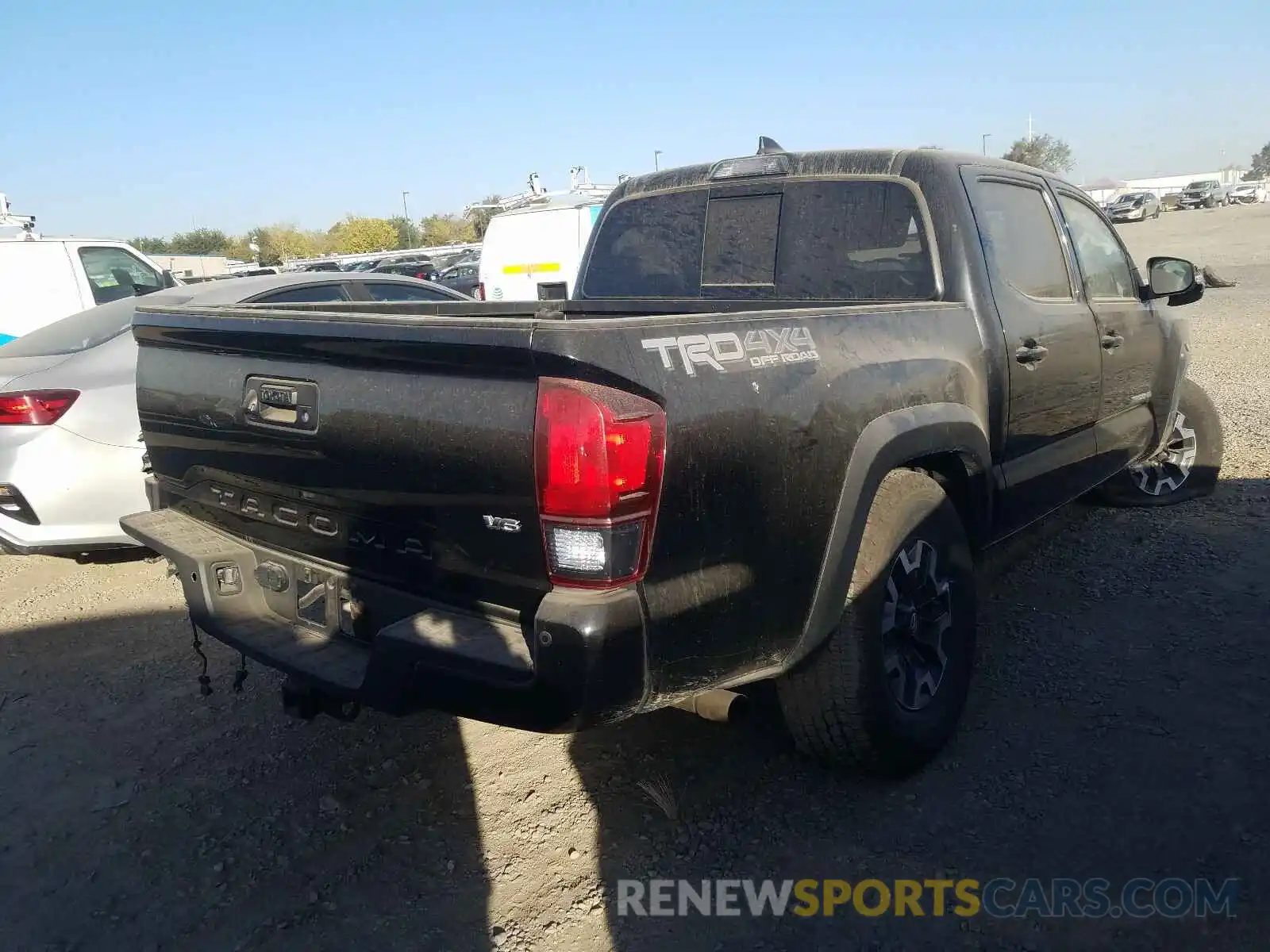 4 Photograph of a damaged car 3TMCZ5AN1KM247098 TOYOTA TACOMA 2019