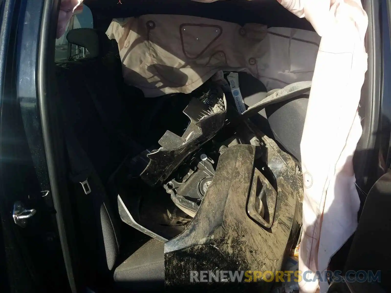 6 Photograph of a damaged car 3TMCZ5AN1KM247098 TOYOTA TACOMA 2019