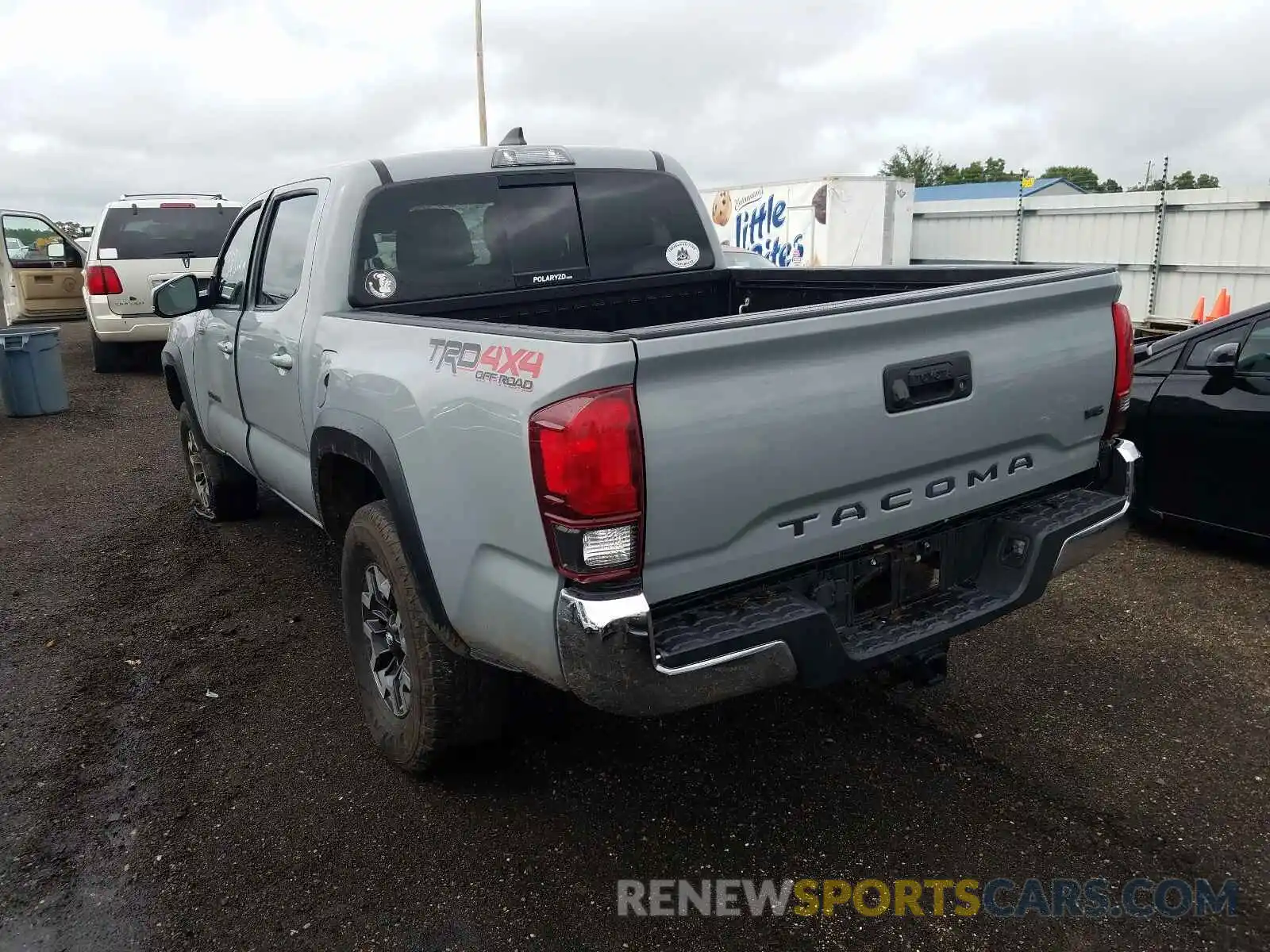 3 Photograph of a damaged car 3TMCZ5AN1KM247747 TOYOTA TACOMA 2019