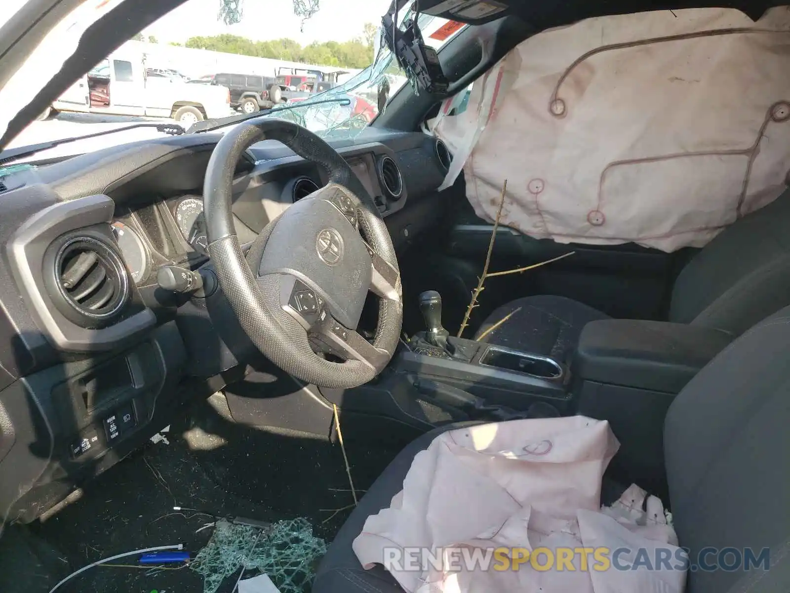 5 Photograph of a damaged car 3TMCZ5AN1KM249871 TOYOTA TACOMA 2019