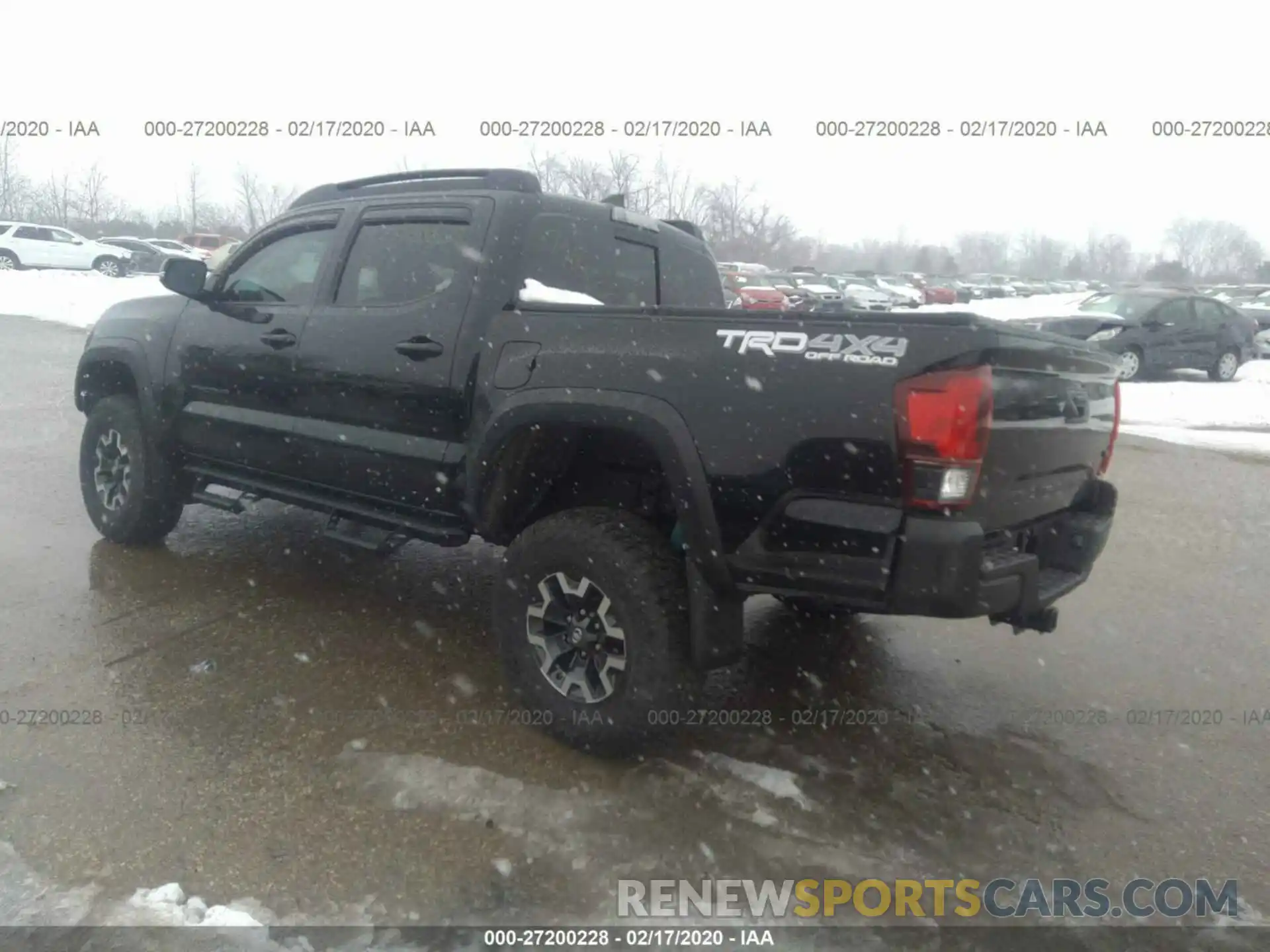 3 Фотография поврежденного автомобиля 3TMCZ5AN1KM251653 TOYOTA TACOMA 2019