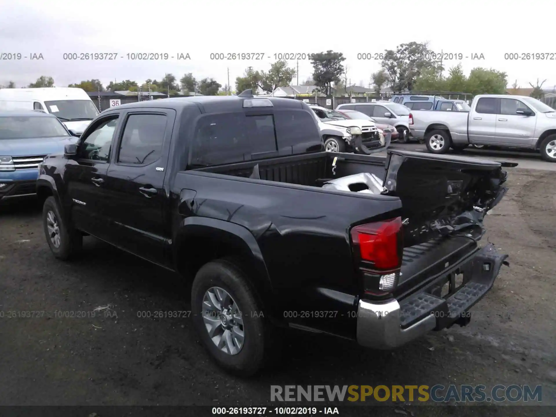 3 Photograph of a damaged car 3TMCZ5AN1KM253032 TOYOTA TACOMA 2019