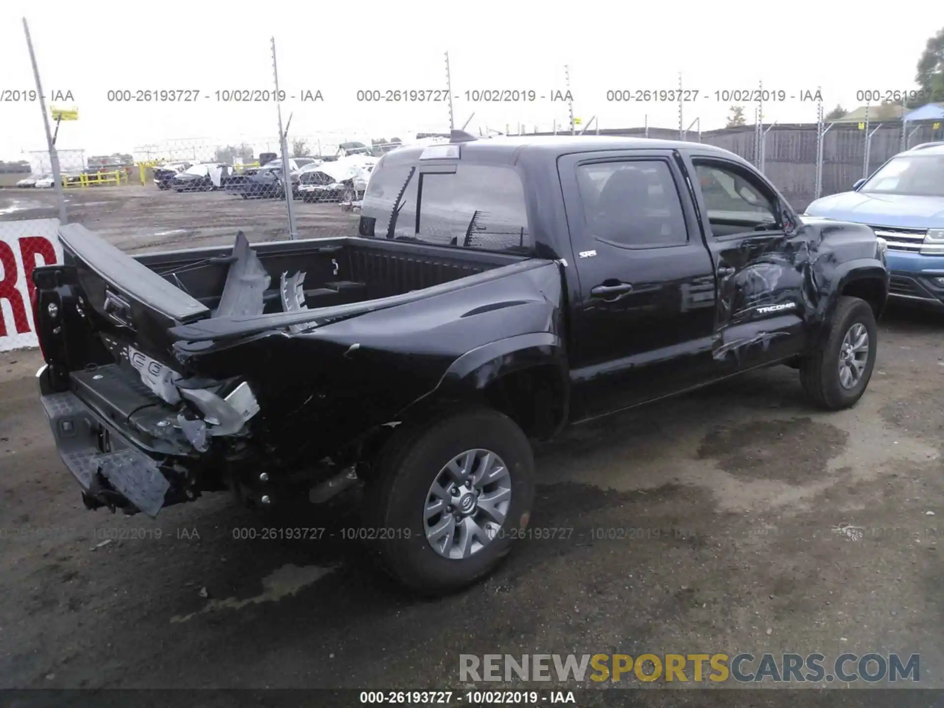 4 Photograph of a damaged car 3TMCZ5AN1KM253032 TOYOTA TACOMA 2019