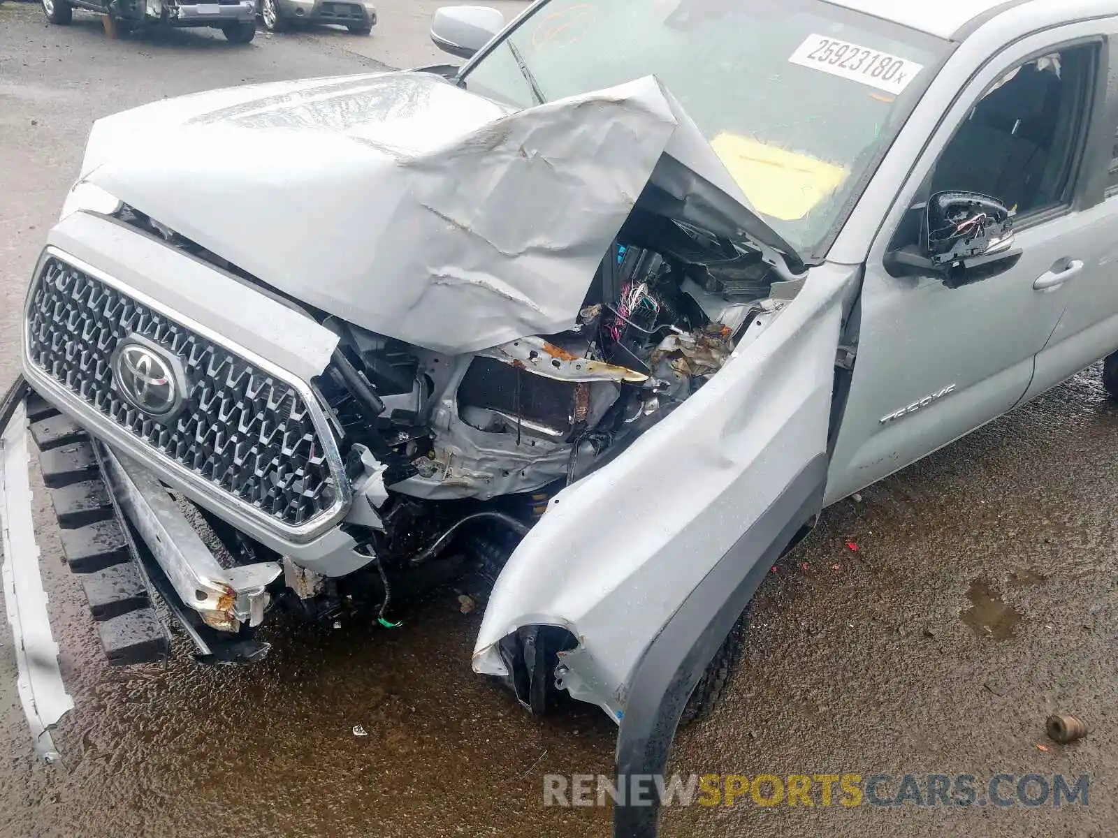 9 Photograph of a damaged car 3TMCZ5AN1KM255363 TOYOTA TACOMA 2019