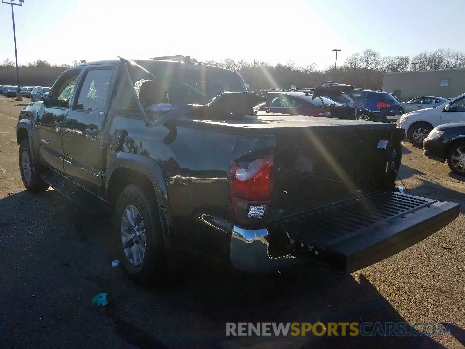 3 Photograph of a damaged car 3TMCZ5AN1KM255590 TOYOTA TACOMA 2019