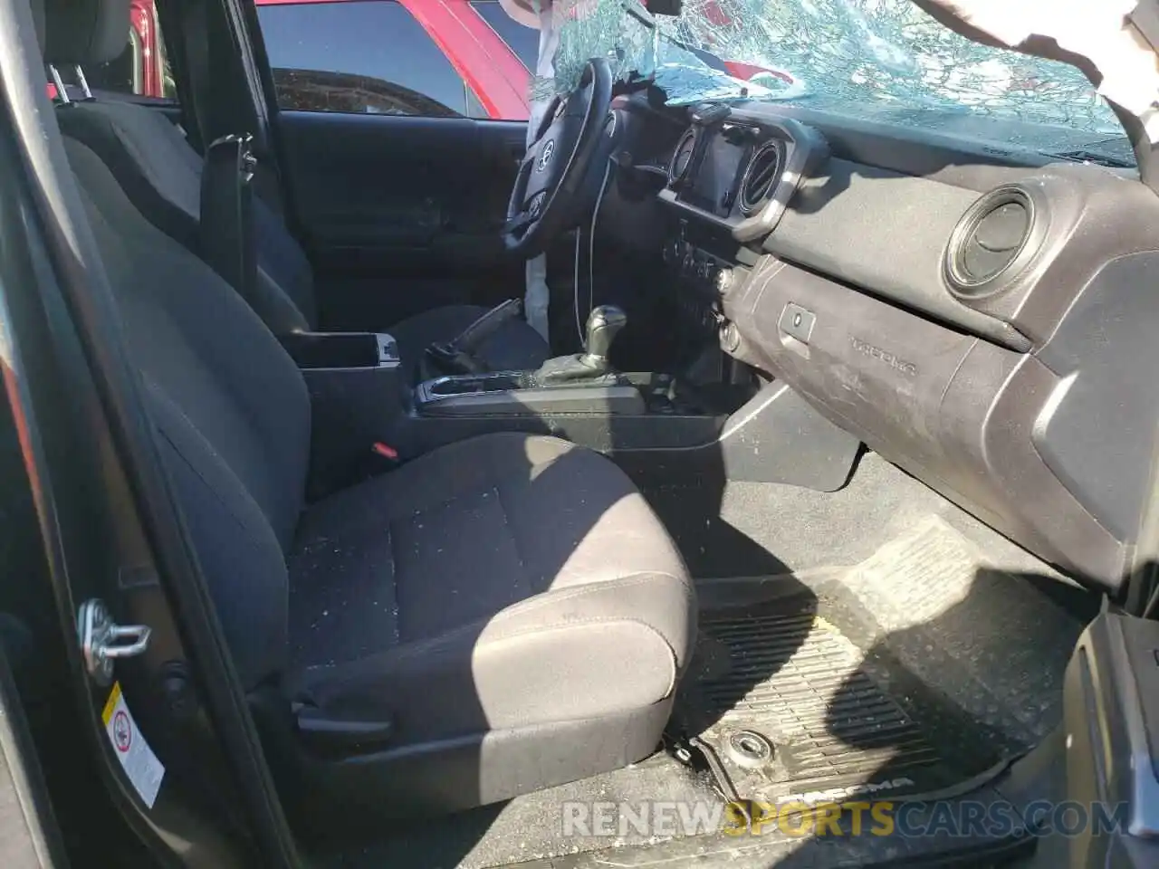 5 Photograph of a damaged car 3TMCZ5AN1KM256979 TOYOTA TACOMA 2019