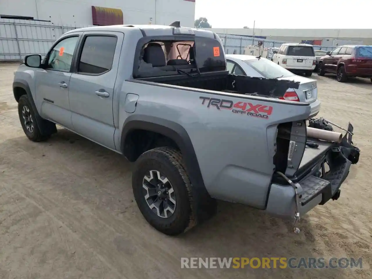 3 Фотография поврежденного автомобиля 3TMCZ5AN1KM257324 TOYOTA TACOMA 2019