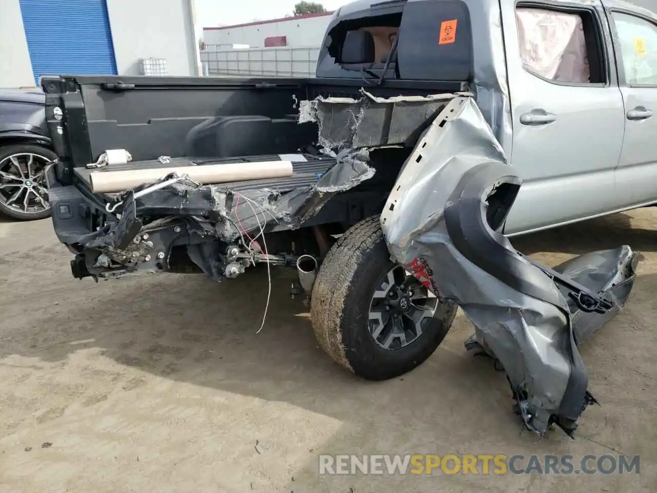 9 Фотография поврежденного автомобиля 3TMCZ5AN1KM257324 TOYOTA TACOMA 2019