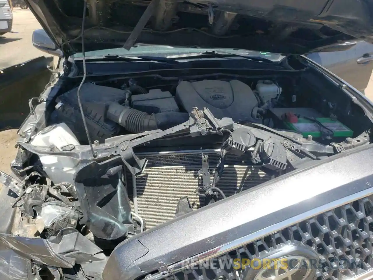 7 Photograph of a damaged car 3TMCZ5AN1KM259672 TOYOTA TACOMA 2019