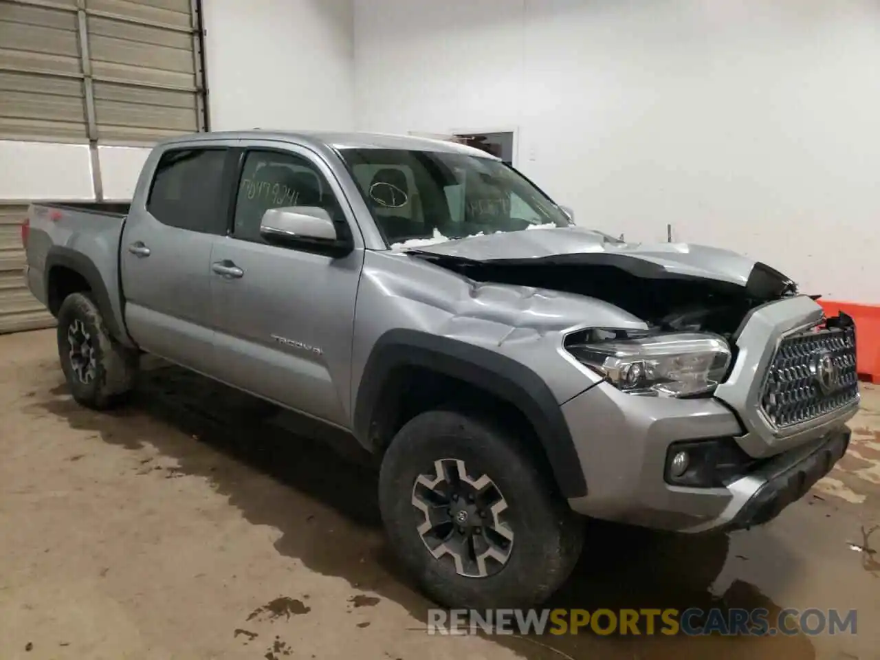 1 Фотография поврежденного автомобиля 3TMCZ5AN1KM262037 TOYOTA TACOMA 2019