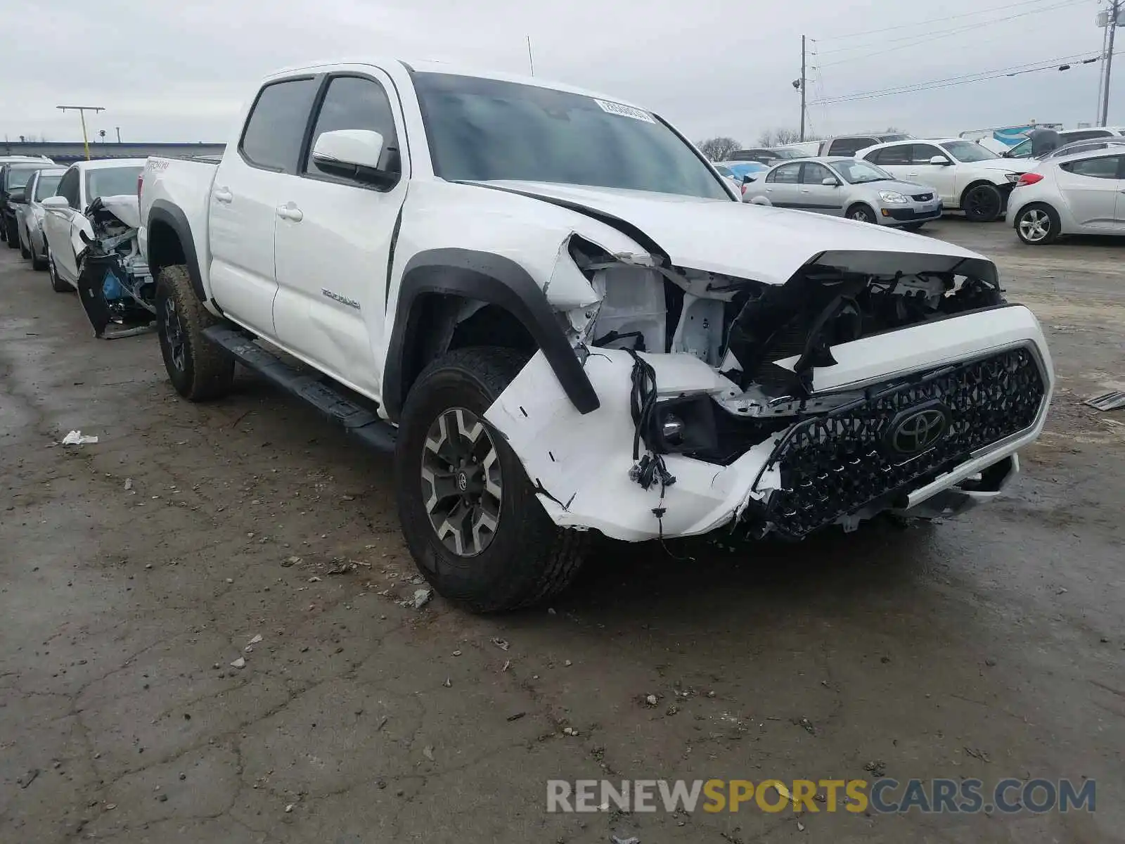 1 Photograph of a damaged car 3TMCZ5AN1KM266878 TOYOTA TACOMA 2019