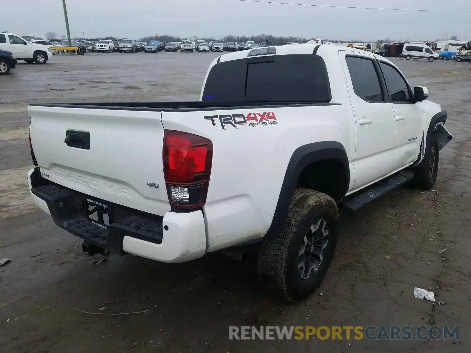 4 Photograph of a damaged car 3TMCZ5AN1KM266878 TOYOTA TACOMA 2019