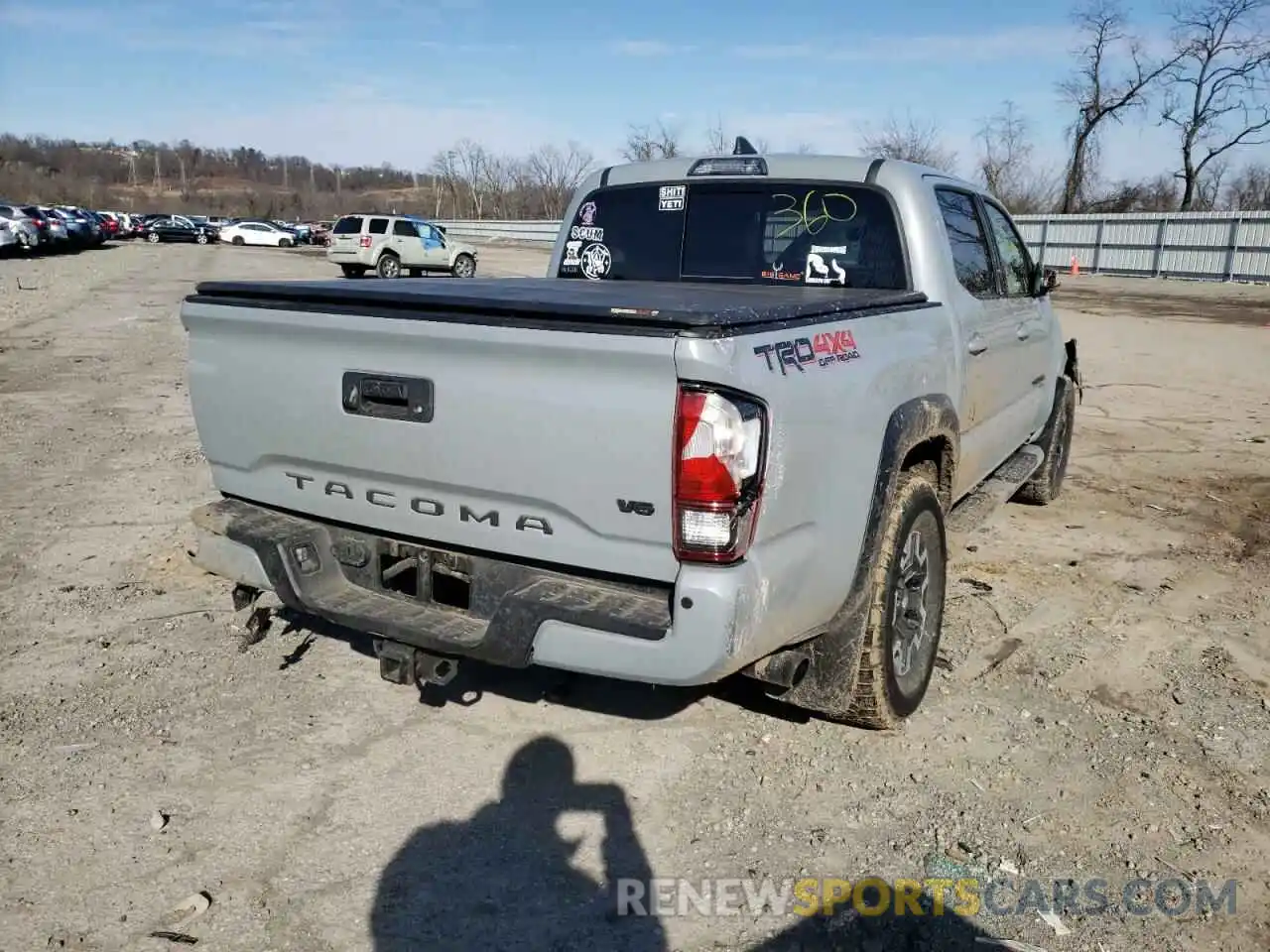 4 Photograph of a damaged car 3TMCZ5AN1KM271885 TOYOTA TACOMA 2019