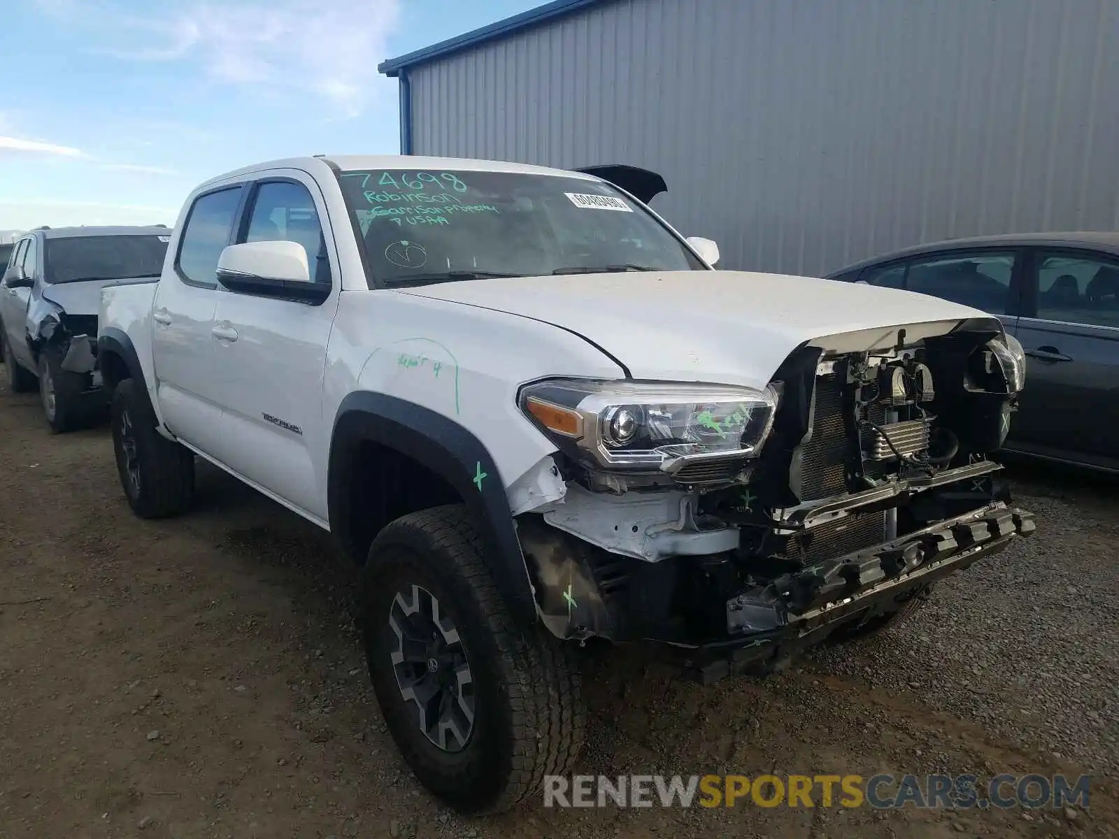 1 Photograph of a damaged car 3TMCZ5AN1KM276794 TOYOTA TACOMA 2019