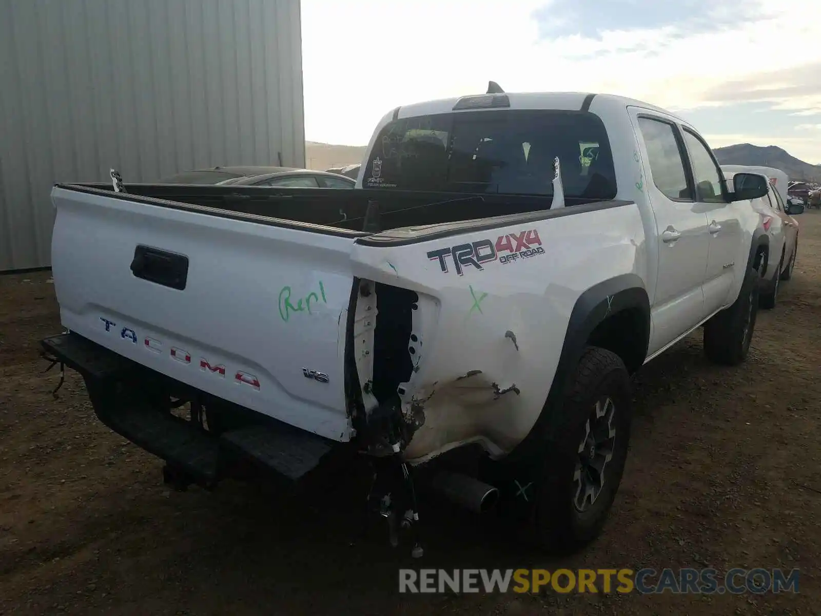 4 Photograph of a damaged car 3TMCZ5AN1KM276794 TOYOTA TACOMA 2019