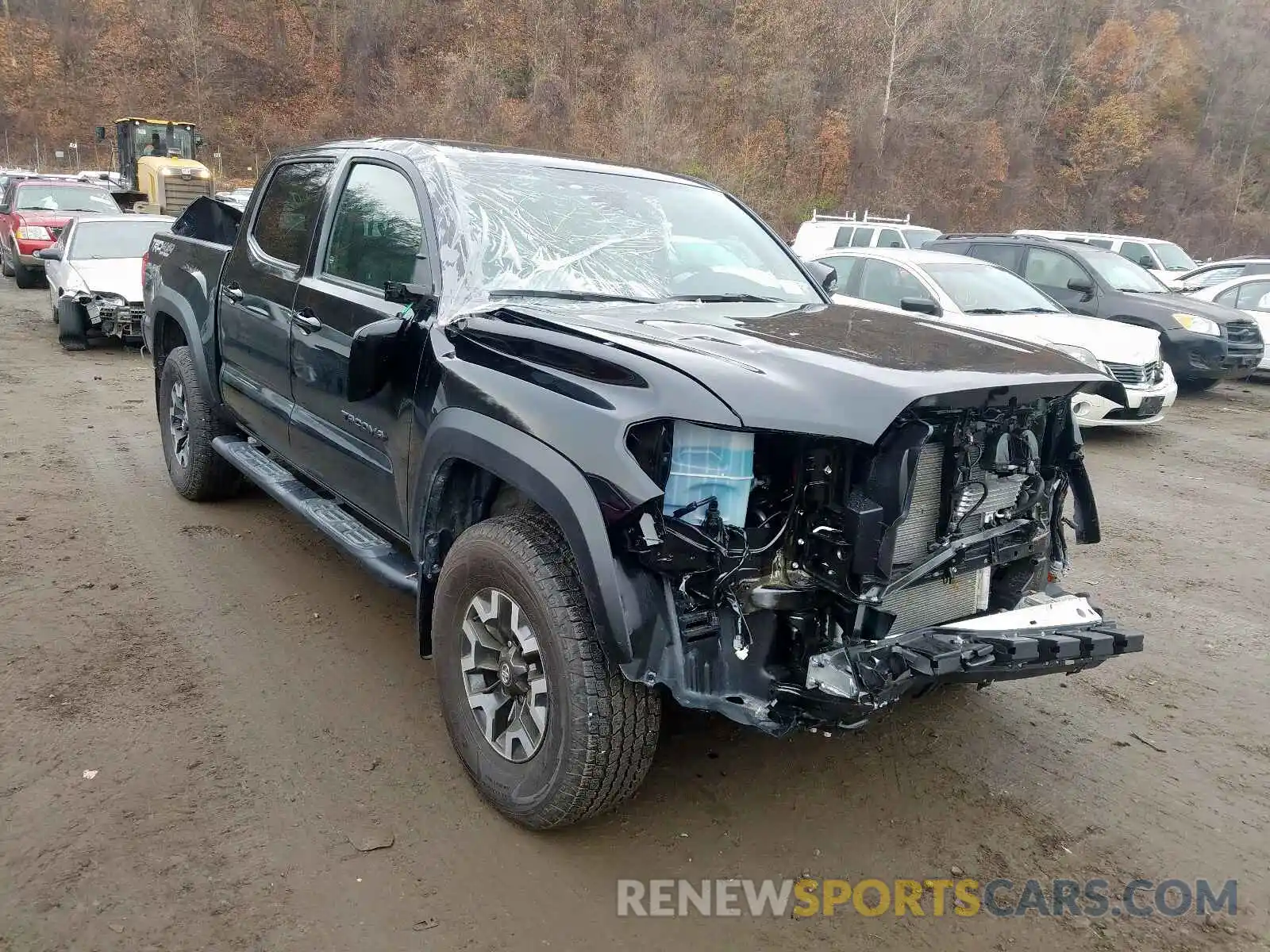 1 Photograph of a damaged car 3TMCZ5AN1KM278044 TOYOTA TACOMA 2019