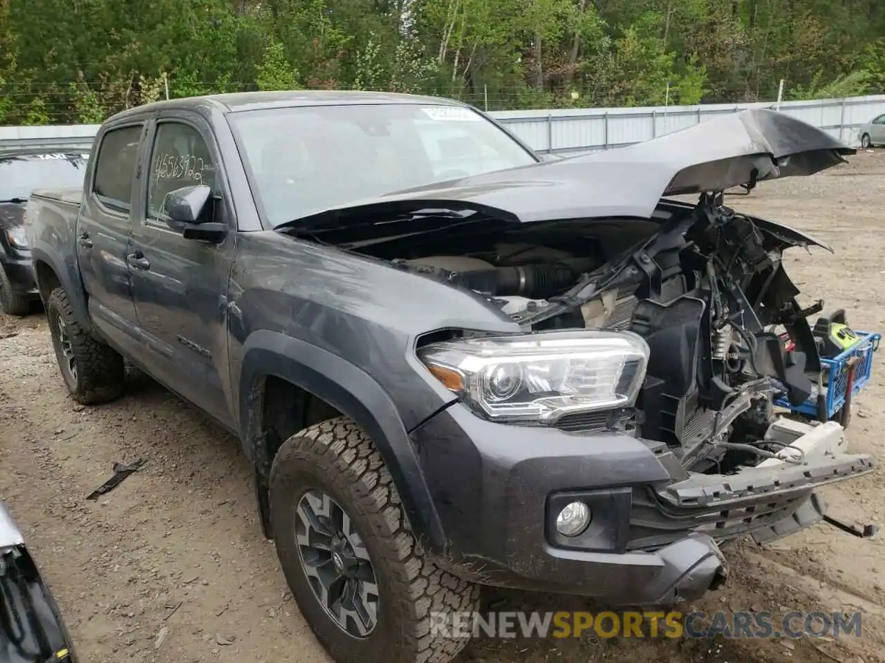 1 Photograph of a damaged car 3TMCZ5AN1KM279128 TOYOTA TACOMA 2019