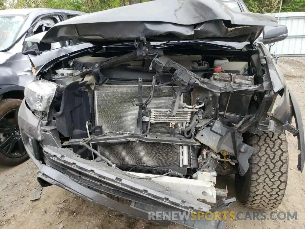 9 Photograph of a damaged car 3TMCZ5AN1KM279128 TOYOTA TACOMA 2019