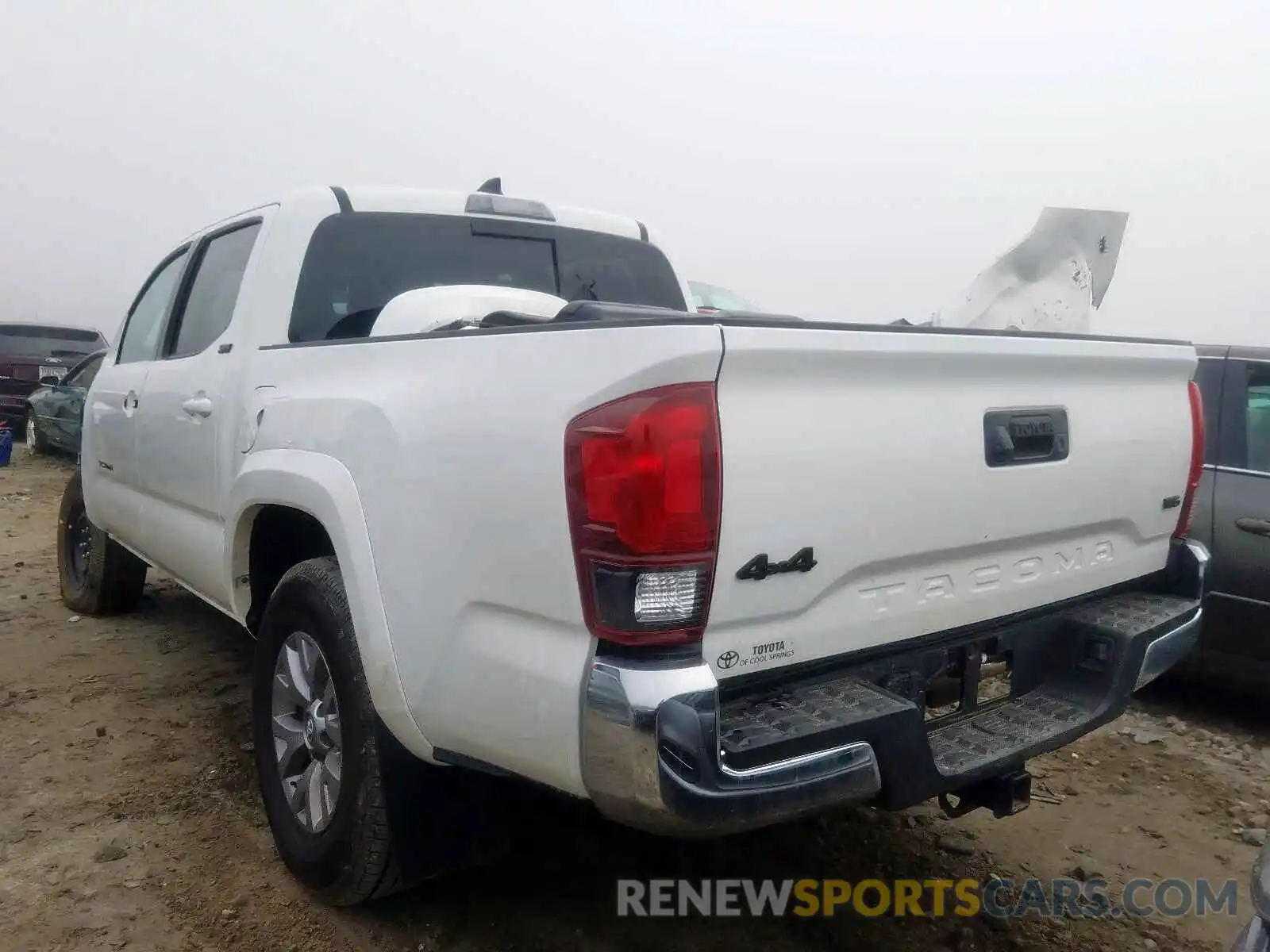 3 Photograph of a damaged car 3TMCZ5AN1KM279839 TOYOTA TACOMA 2019