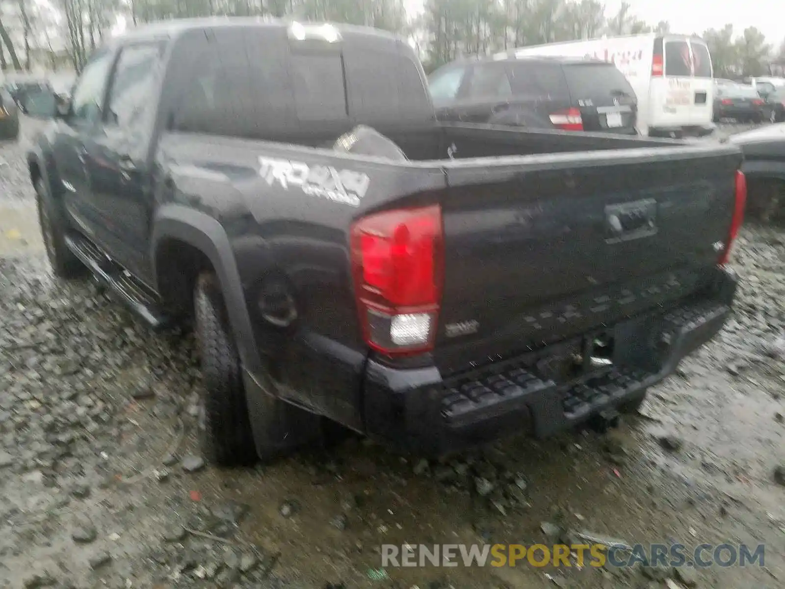 3 Photograph of a damaged car 3TMCZ5AN1KM280778 TOYOTA TACOMA 2019