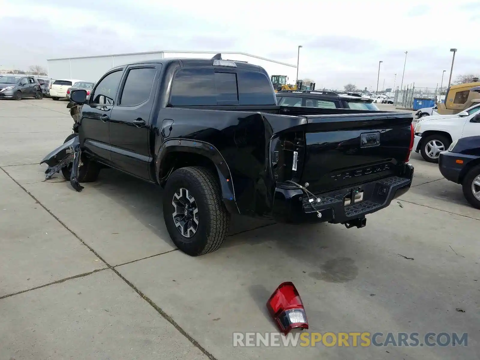 3 Photograph of a damaged car 3TMCZ5AN1KM283714 TOYOTA TACOMA 2019