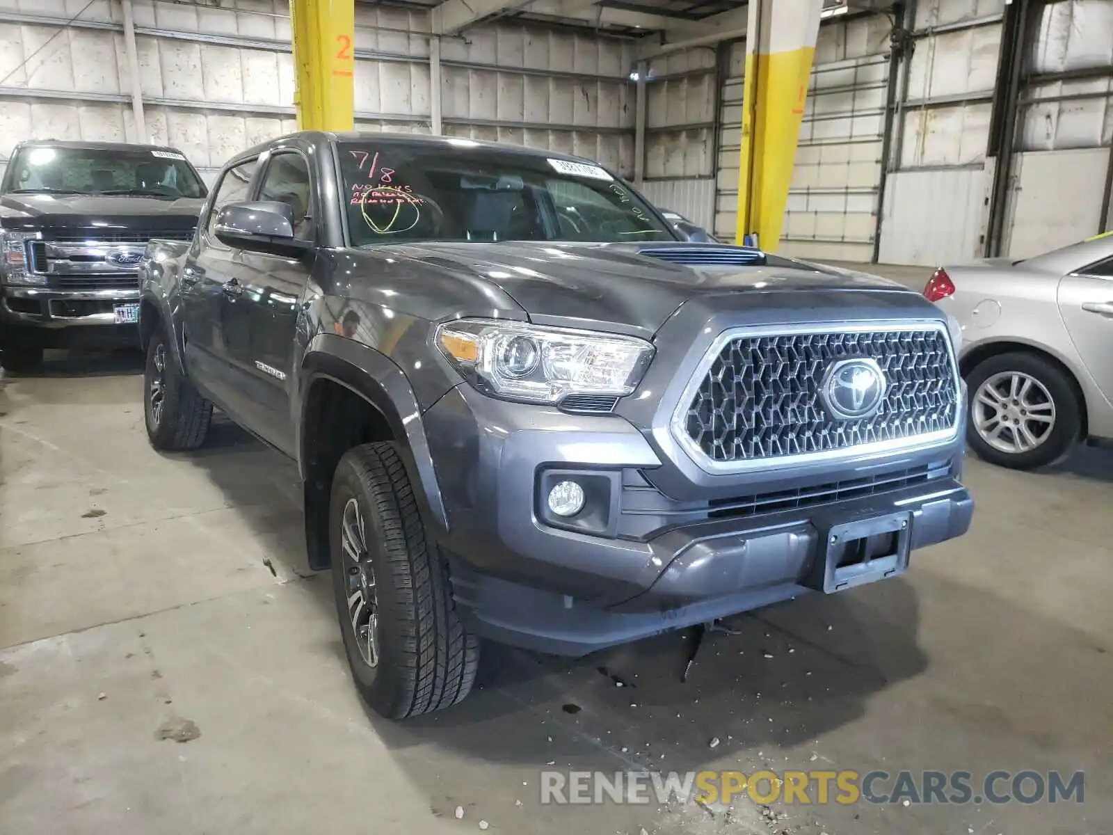 1 Photograph of a damaged car 3TMCZ5AN1KM283924 TOYOTA TACOMA 2019