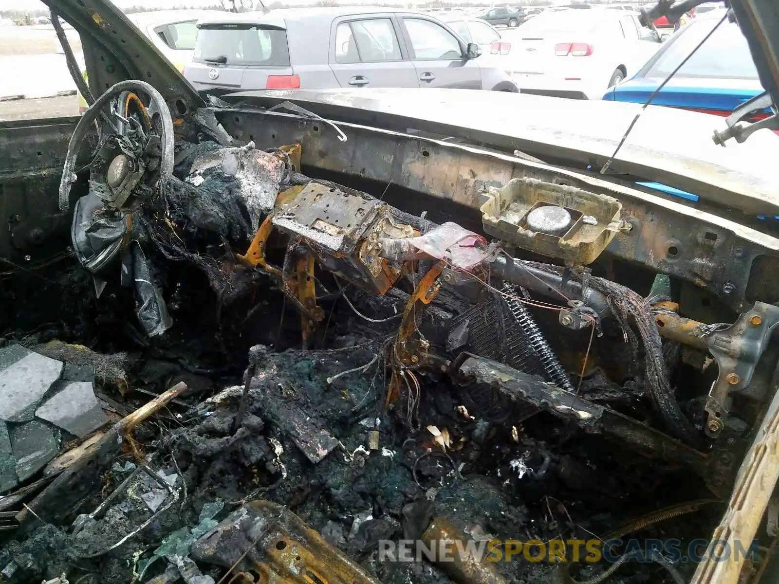 9 Photograph of a damaged car 3TMCZ5AN2KM190989 TOYOTA TACOMA 2019