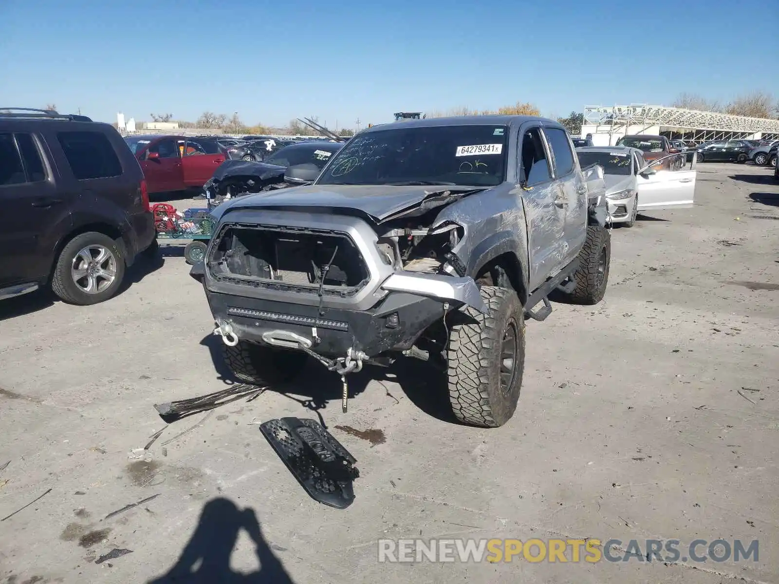 9 Photograph of a damaged car 3TMCZ5AN2KM195917 TOYOTA TACOMA 2019