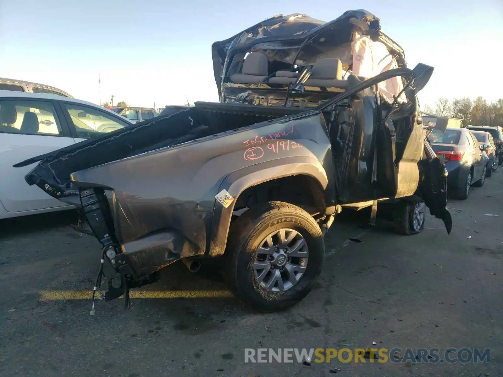 4 Photograph of a damaged car 3TMCZ5AN2KM198493 TOYOTA TACOMA 2019