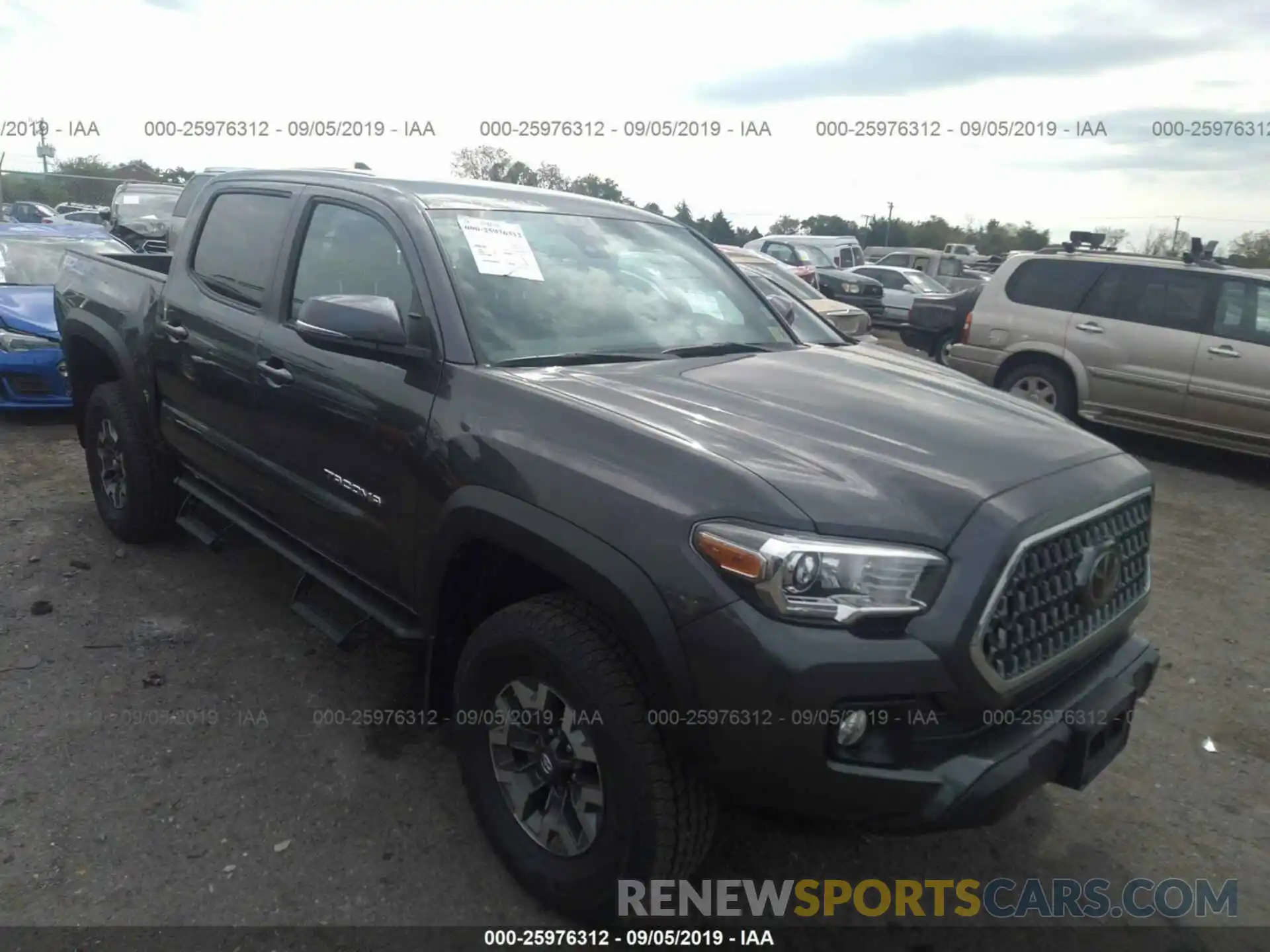 1 Photograph of a damaged car 3TMCZ5AN2KM199482 TOYOTA TACOMA 2019