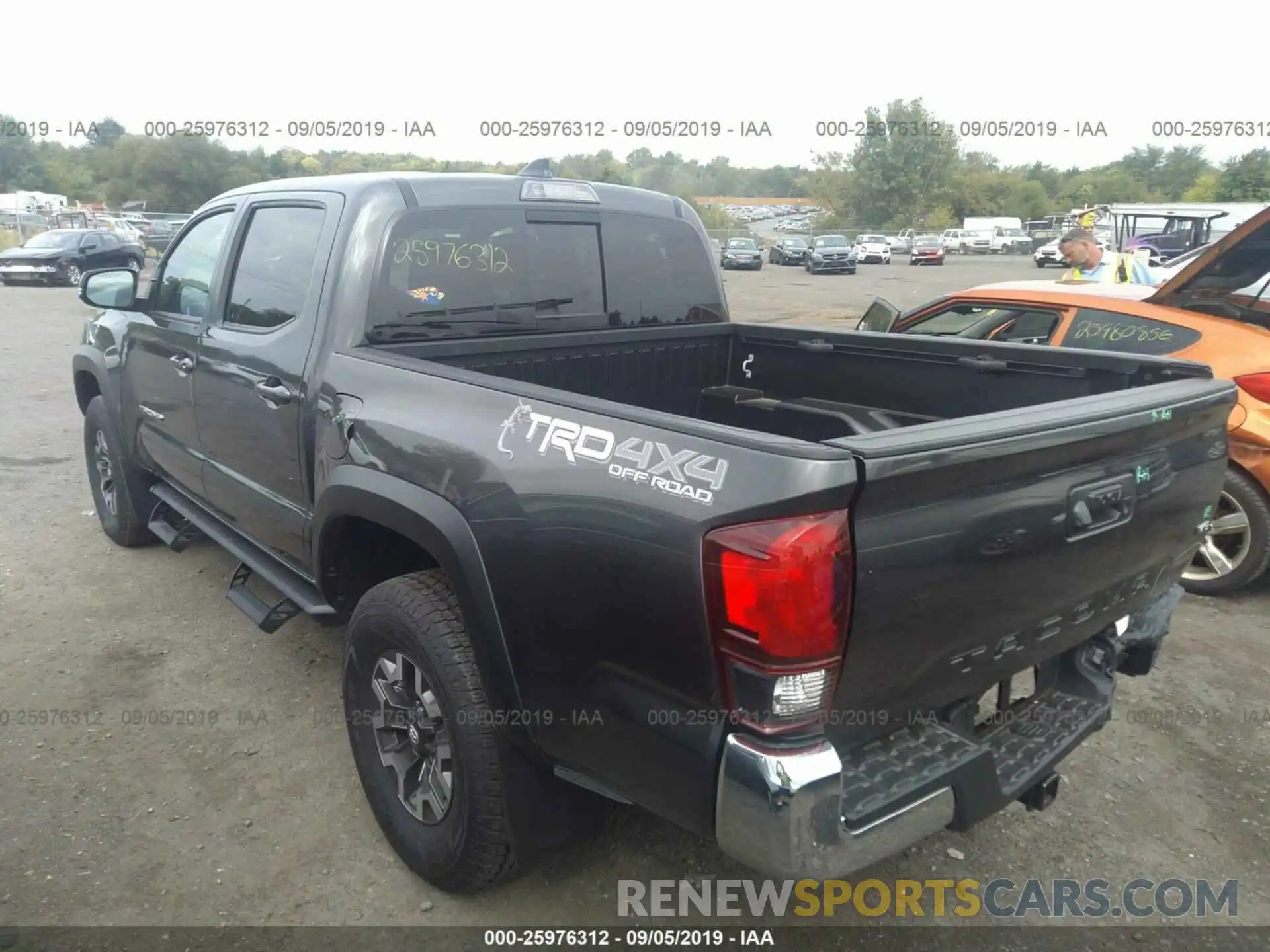 3 Photograph of a damaged car 3TMCZ5AN2KM199482 TOYOTA TACOMA 2019