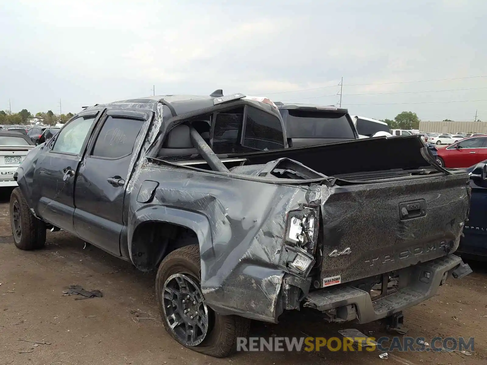 3 Photograph of a damaged car 3TMCZ5AN2KM199739 TOYOTA TACOMA 2019