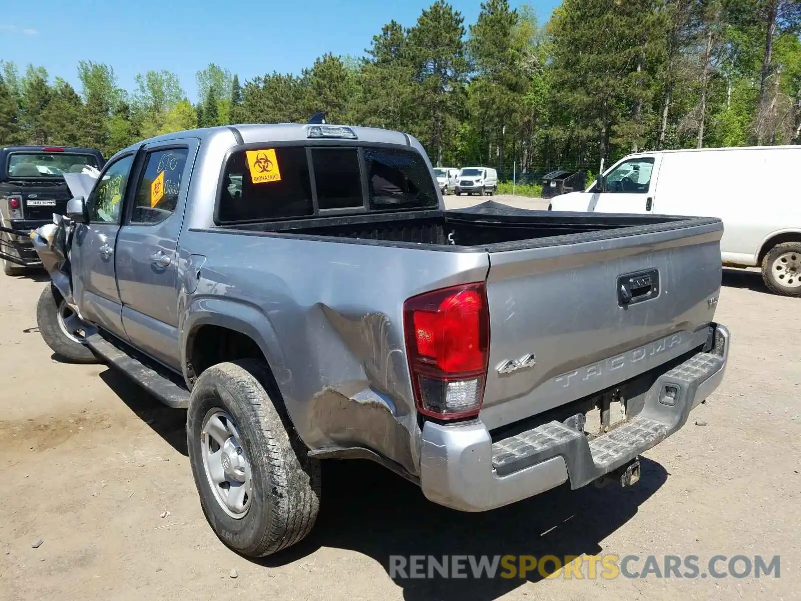 3 Photograph of a damaged car 3TMCZ5AN2KM202848 TOYOTA TACOMA 2019