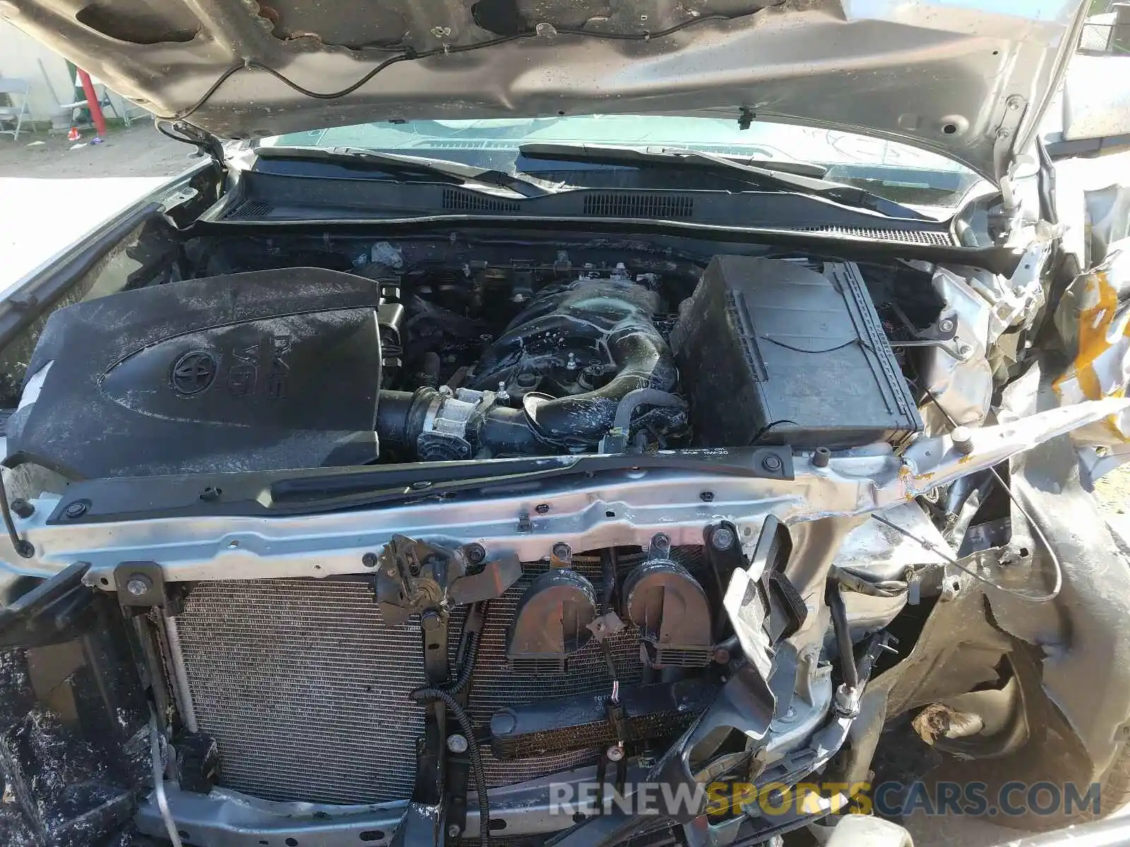 7 Photograph of a damaged car 3TMCZ5AN2KM202848 TOYOTA TACOMA 2019