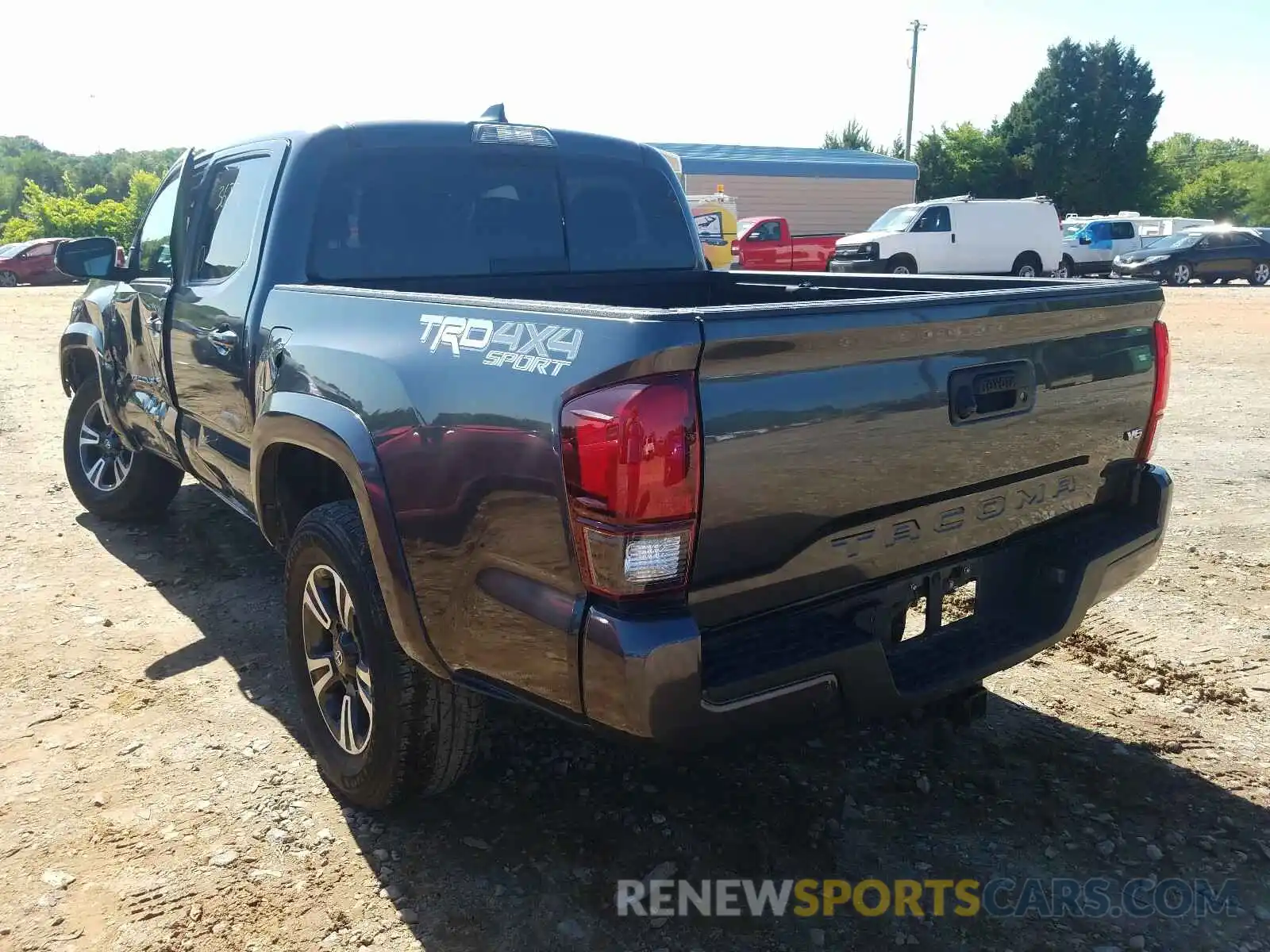 3 Photograph of a damaged car 3TMCZ5AN2KM204289 TOYOTA TACOMA 2019