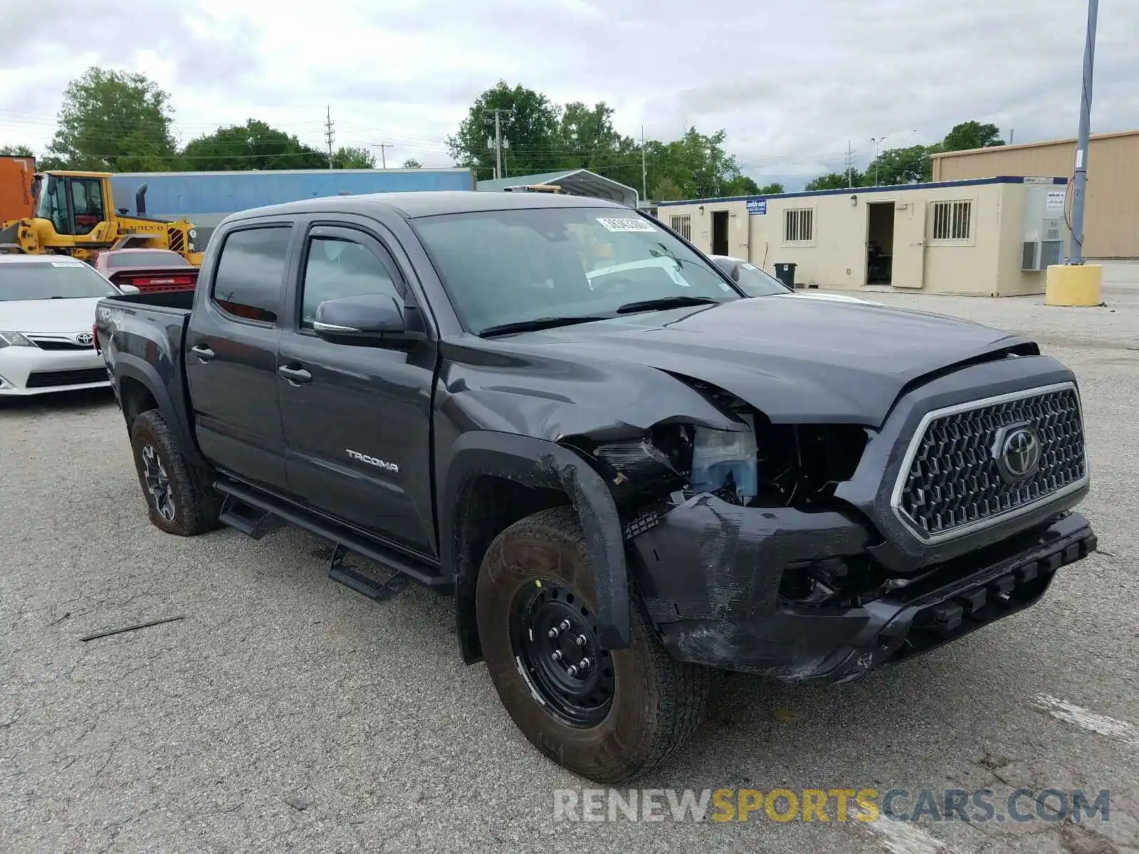 1 Фотография поврежденного автомобиля 3TMCZ5AN2KM210495 TOYOTA TACOMA 2019