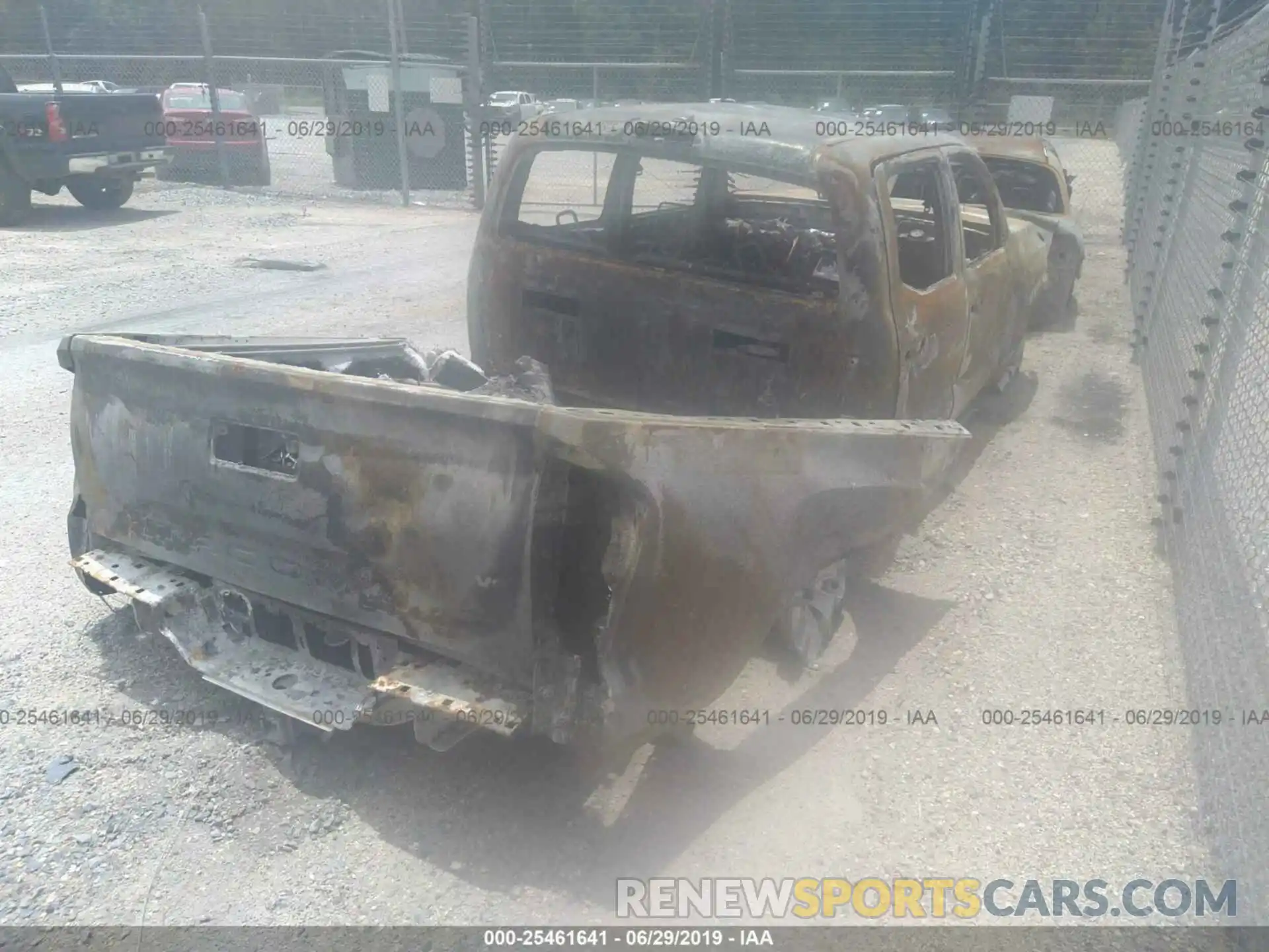 4 Photograph of a damaged car 3TMCZ5AN2KM213199 TOYOTA TACOMA 2019