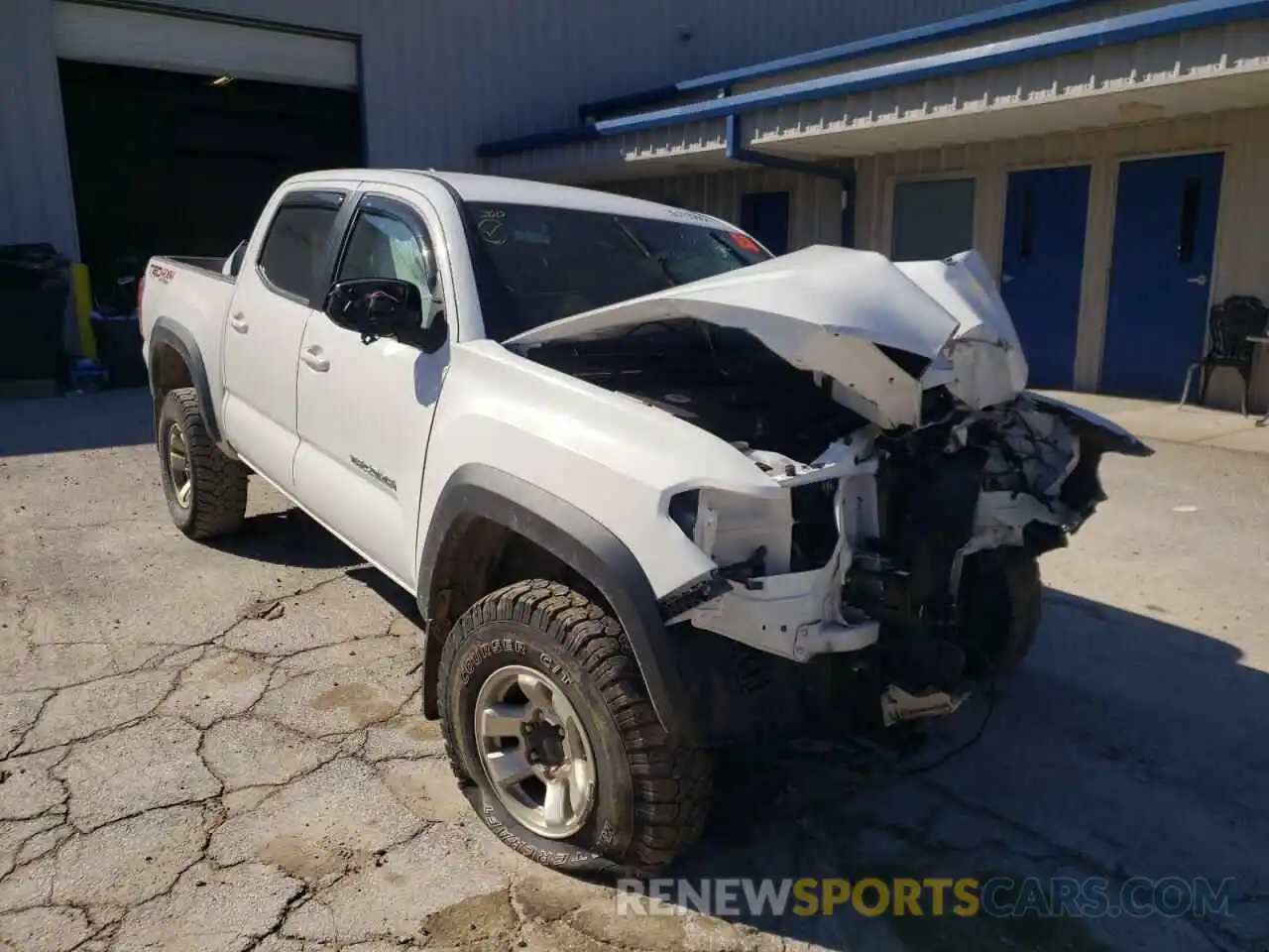 1 Photograph of a damaged car 3TMCZ5AN2KM215809 TOYOTA TACOMA 2019