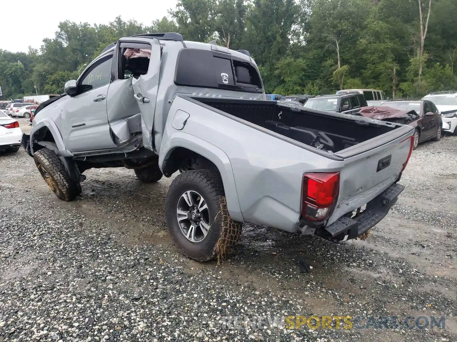 3 Photograph of a damaged car 3TMCZ5AN2KM215860 TOYOTA TACOMA 2019